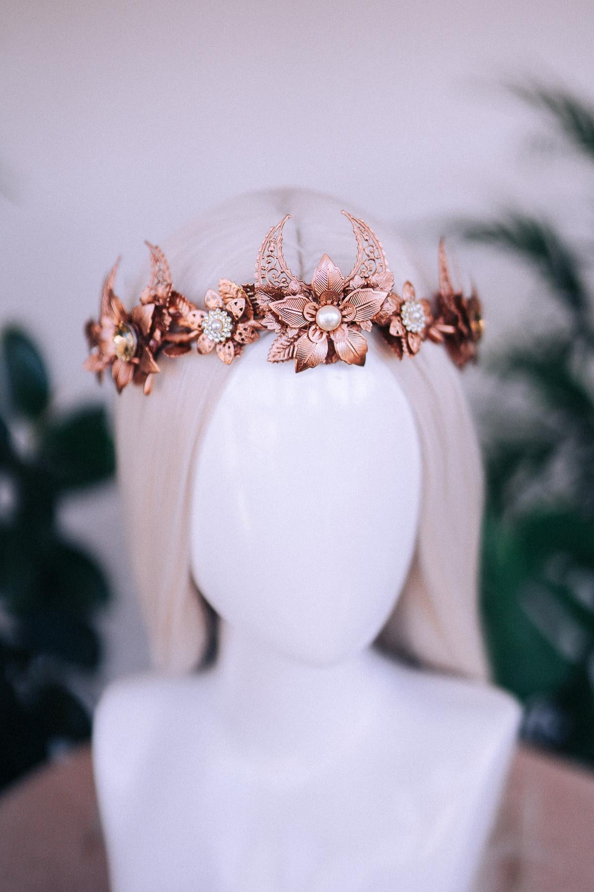 Gold moon crown, Gold flower crown, Elf Crown, Elven tiara, Fairy Crown, Flower Crown, Wedding Tiara, Bridal headpiece, Flower hair wreath