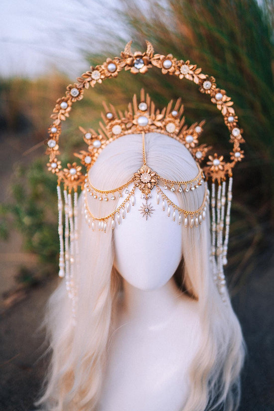 Gold halo crown, Bridal headpiece, Halo headpiece, Gold crown, Flower crown, Bridal crown, Wedding headpiece, Festival crown, Wedding crown