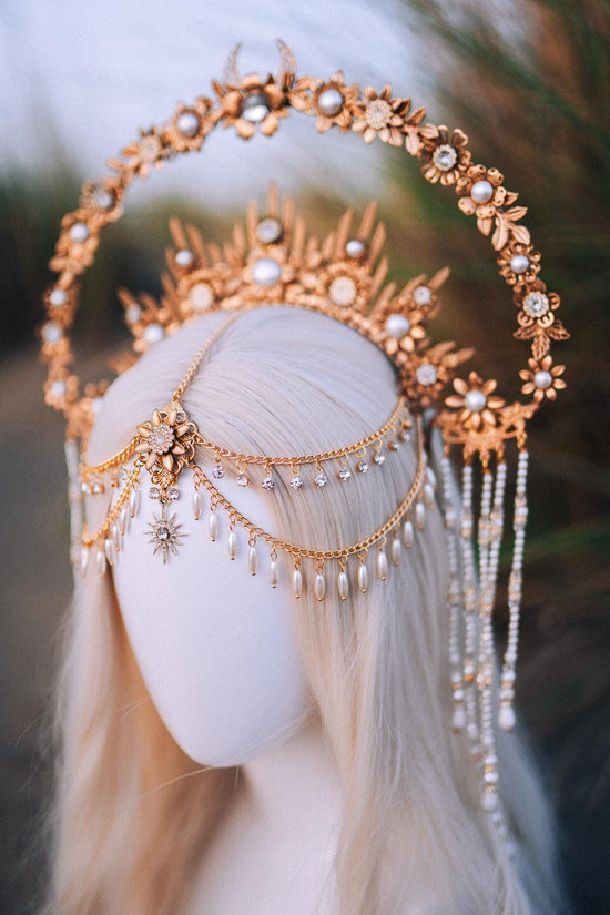 Gold halo crown, Bridal headpiece, Halo headpiece, Gold crown, Flower crown, Bridal crown, Wedding headpiece, Festival crown, Wedding crown