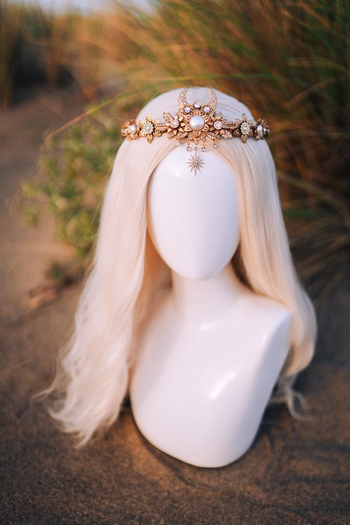 Gold tiara, Bridal crown, Wedding crown, Bridal headpiece, Wedding headpiece, Boho bride, Festival bride, Gold crown, Gold headpiece