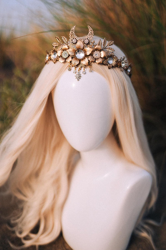 Gold tiara, Bridal crown, Wedding crown, Bridal headpiece, Wedding headpiece, Boho bride, Festival bride, Gold crown, Gold headpiece