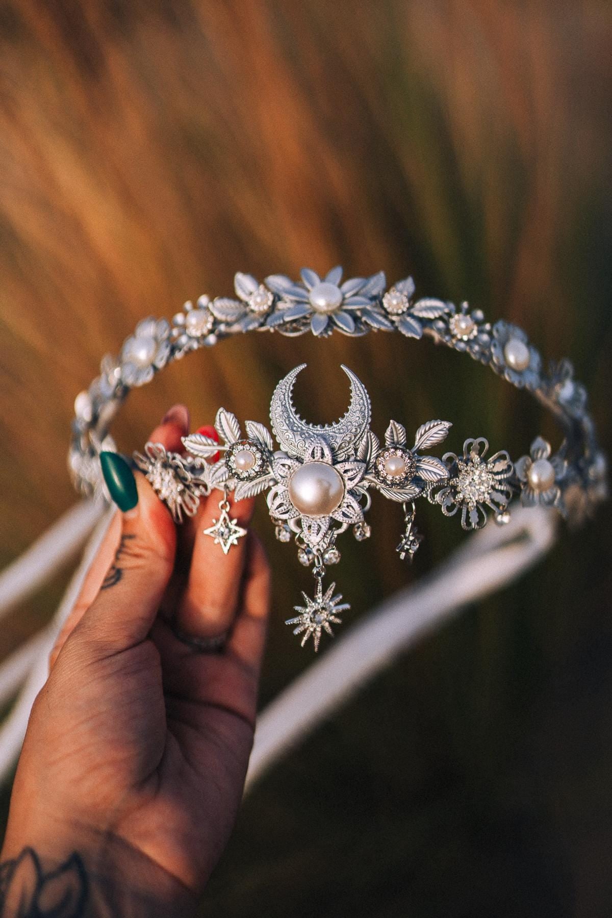 Bridal crown, Celestial crown, Silver crown, Fairy Crown, Wedding crown, Bridal headpiece, Bridal crown, Silver tiara, Goddess crown, Boho