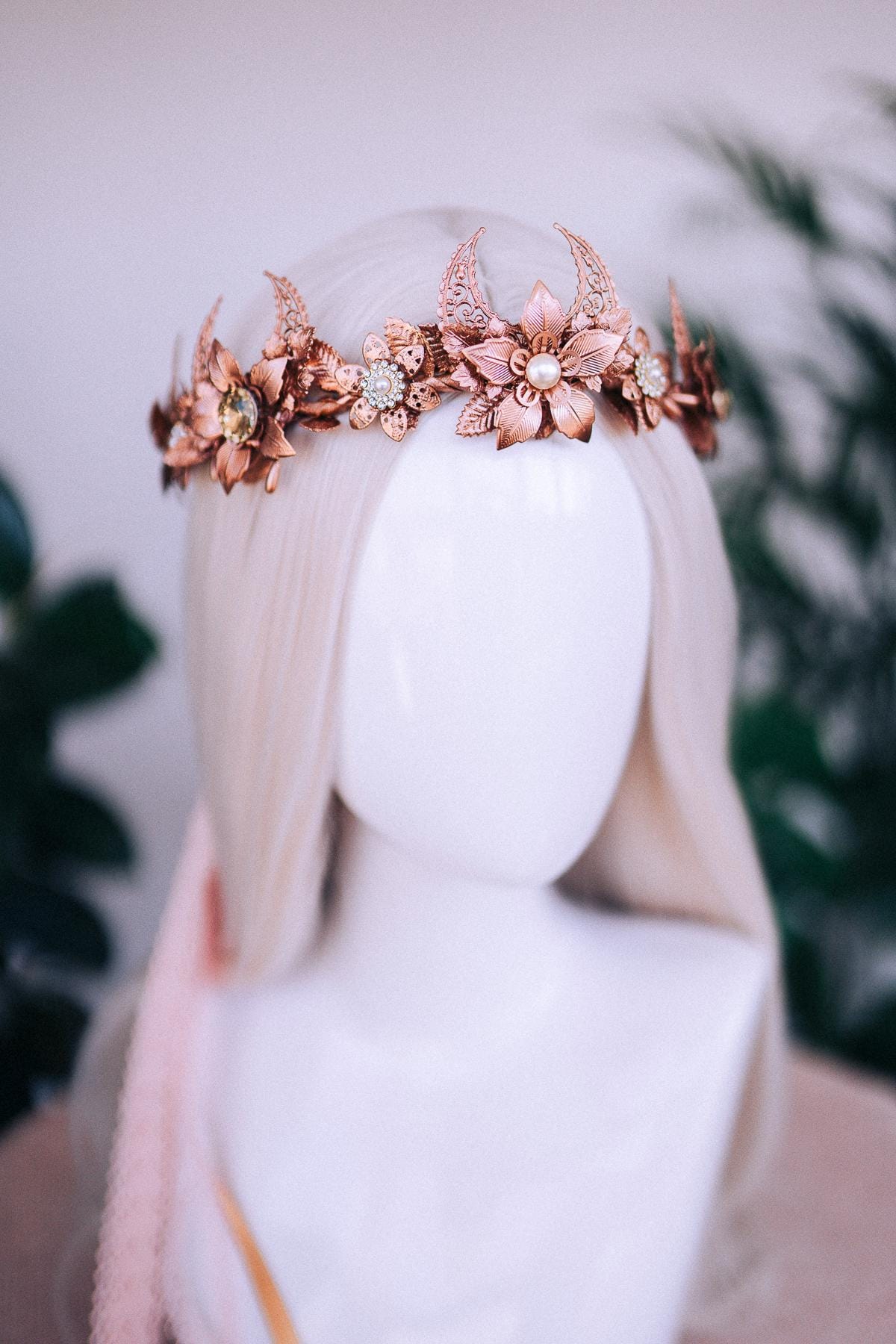 Rose gold moon crown, Flower crown, Elf Crown, Elven tiara, Fairy Crown, Flower Crown, Wedding Tiara, Bridal headpiece, Flower hair wreath