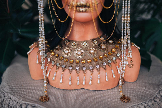 Gold Cleopatra necklace, Gold Egyptian necklace, Egypt jewelry, Egypt princess, Cleopatra Halloween costume, Cleopatra costume, Nefertiti