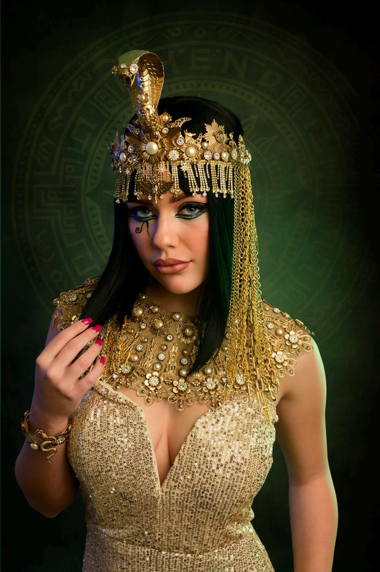 Gold Cleopatra necklace, Gold Egyptian necklace, Egypt jewelry, Egypt princess, Cleopatra Halloween costume, Cleopatra costume, Nefertiti