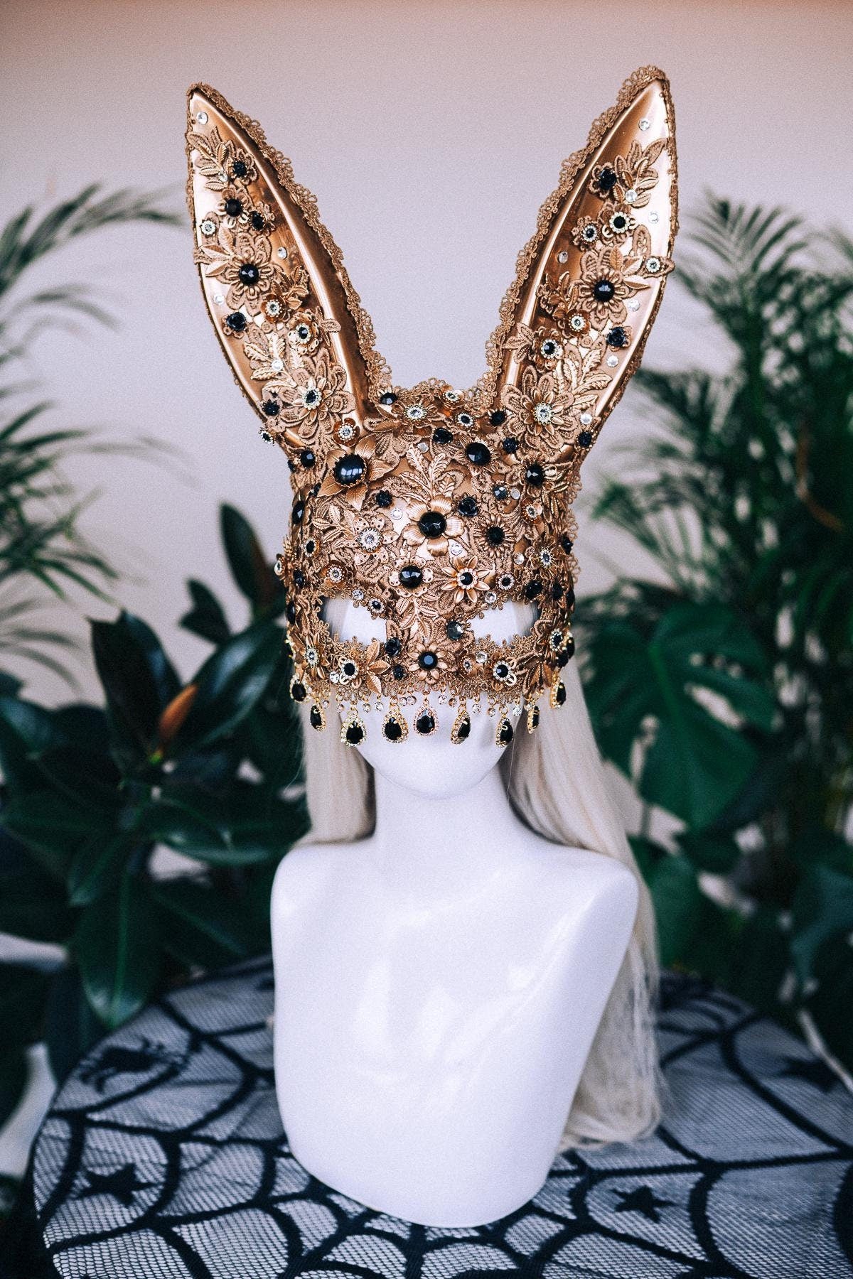 Gold bunny mask, Halloween Costume, Rabbit costume, Play boy, Mask, Masque, Carnival, Mardi gras, Cosplay, Halloween, Burning man