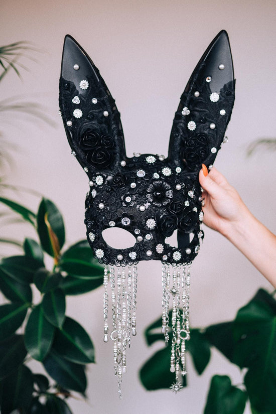 Black bunny mask, Halloween Costume, Rabbit costume, Play boy, Mask, Masque, Carnival, Mardi gras, Cosplay, Halloween, Burning man