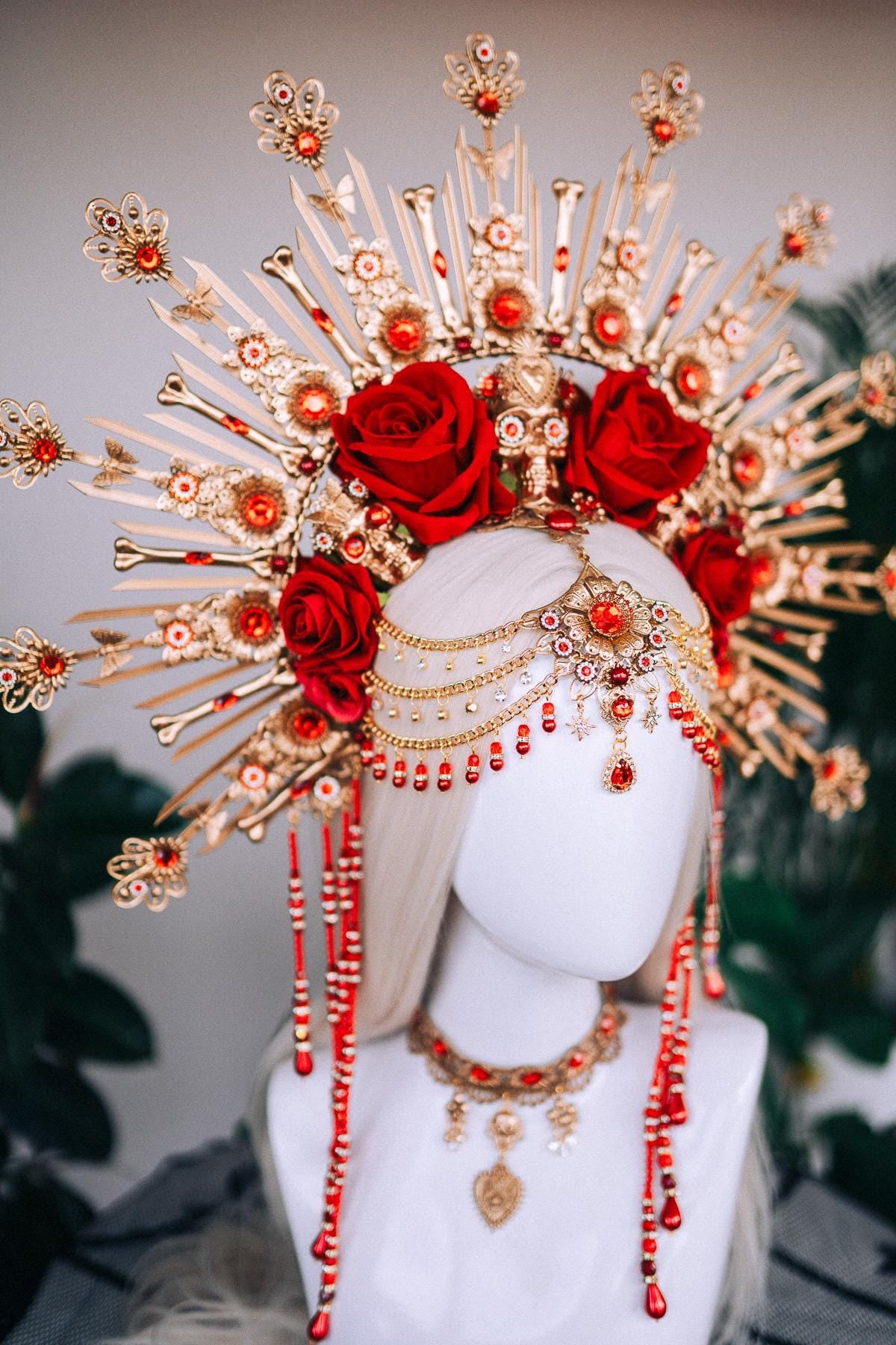 Red flower halo crown, Sugar skull, La Catrina flower crown, Halloween headband, Halloween costume, Day of the Dead headpiece, Flower crown