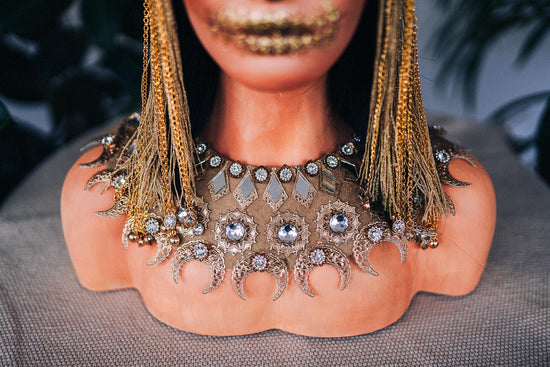 Cleopatra Necklace, Egyptian Gold Jewelry, Cleopatra Costume Accessory, Gold Statement Necklace, Mardi Gras Queen, Carnival Cleopatra Look