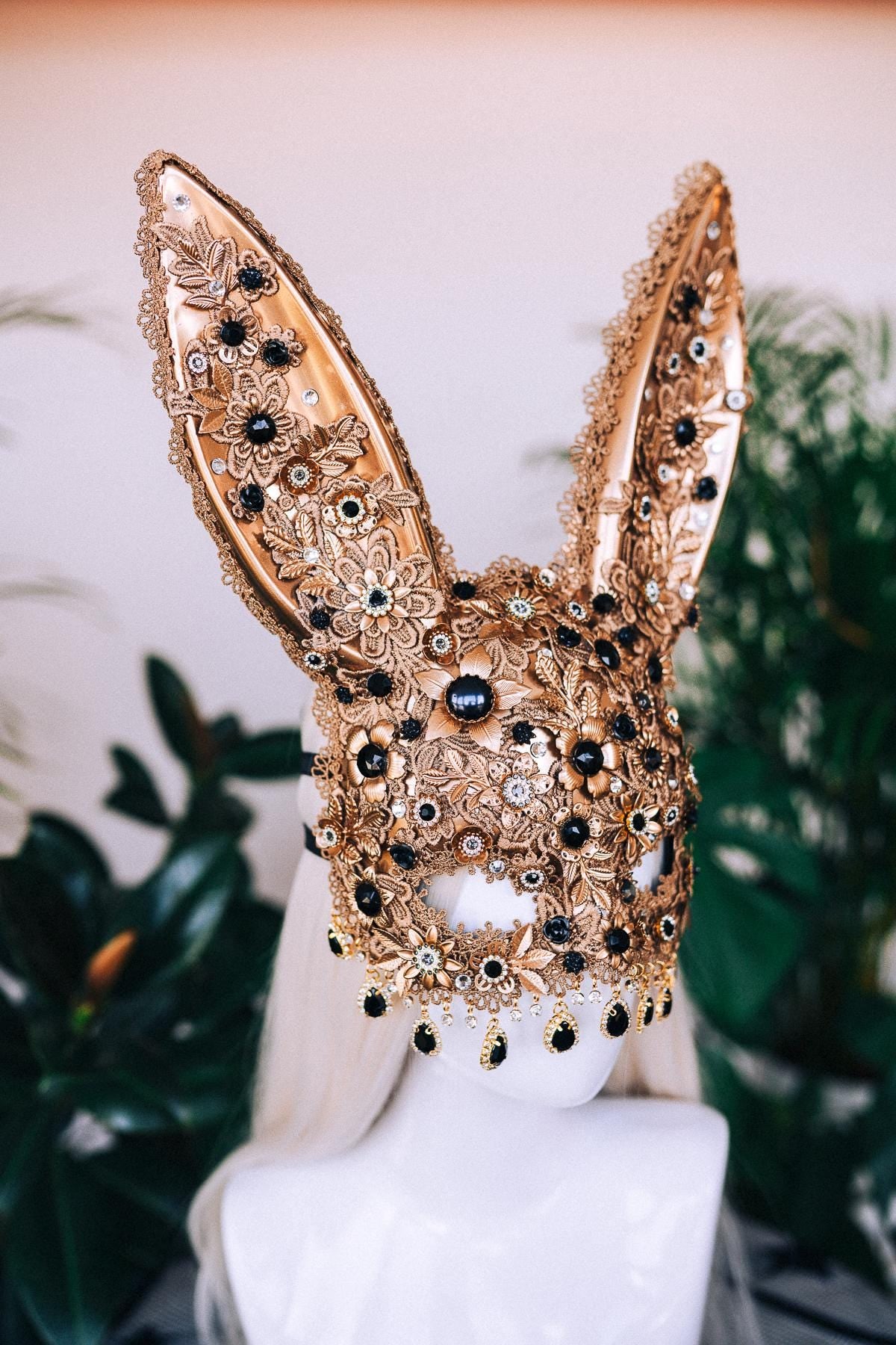 Gold bunny mask, Halloween Costume, Rabbit costume, Play boy, Mask, Masque, Carnival, Mardi gras, Cosplay, Halloween, Burning man