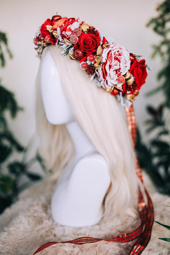 Christmas headband, Christmas party headband, Winter wedding flower crown, Yule crown, Red winter hair wreath, Red flower crown