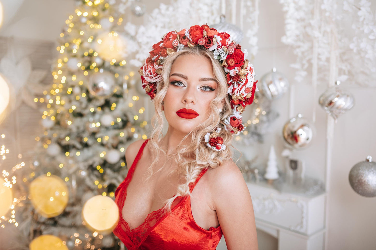 Christmas headband, Christmas party headband, Winter wedding flower crown, Yule crown, Red winter hair wreath, Red flower crown