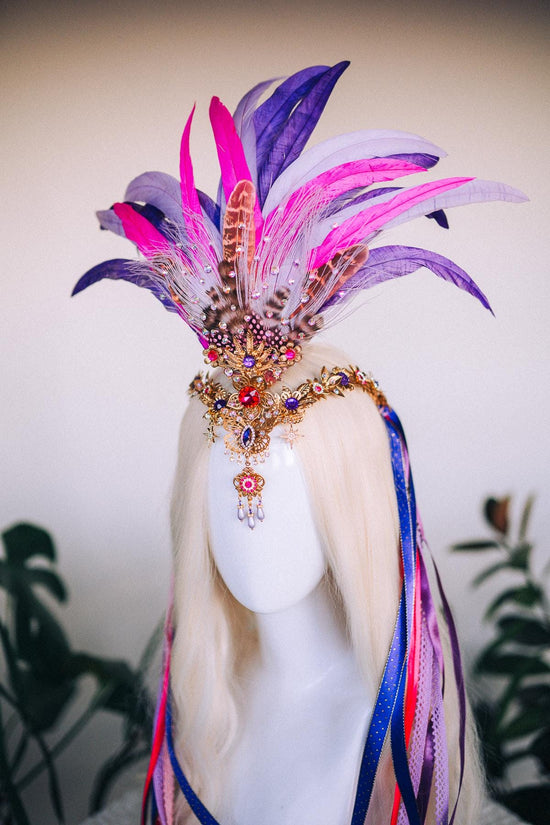 Carnival Feather Crown and Earrings Set, Boho Festival Headpiece, Feather and Gemstone Costume Accessories, Showgirl Crown and Earrings