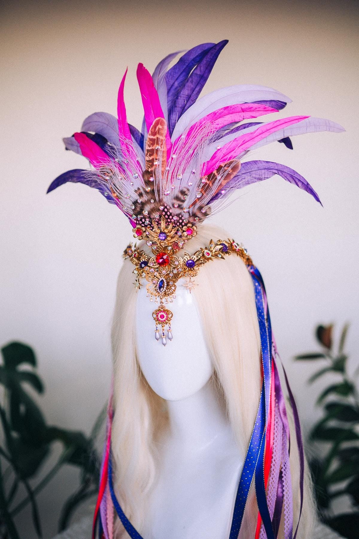 Carnival Feather Crown and Earrings Set, Boho Festival Headpiece, Feather and Gemstone Costume Accessories, Showgirl Crown and Earrings