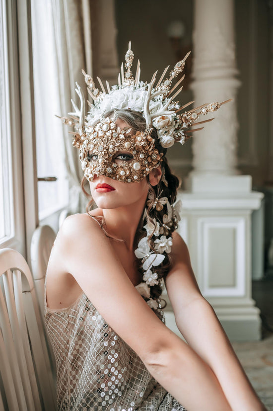 Golden Antler Mask, Venetian Masquerade Mask, Antler Pearl Mask, Elegant Gold Mask, Floral Wedding Mask, Carnival Antler Mask, Venetian Mask