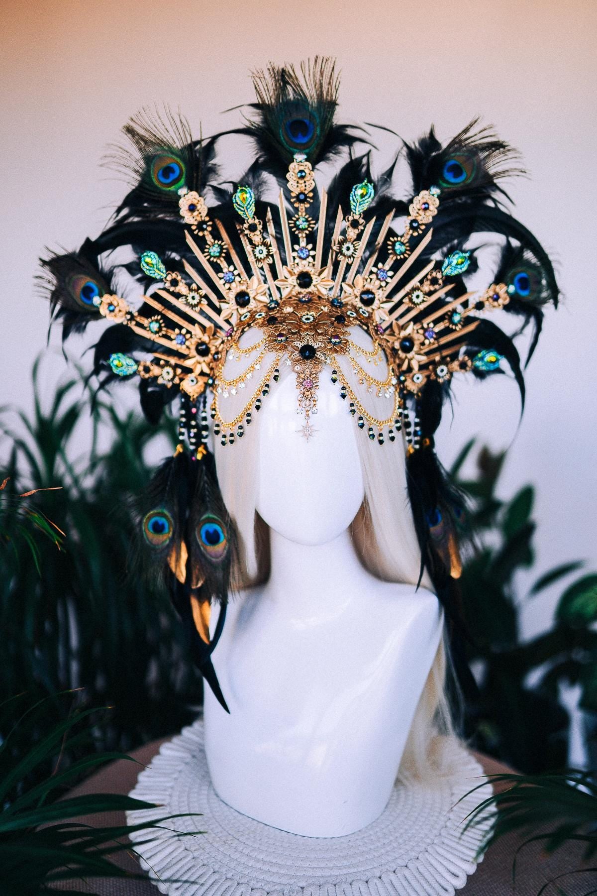 Peacock Halo Crown, Black Feather Festival Headpiece, Gold Showgirl Tiara, Carnival Costume Crown, Boho Statement Headpiece