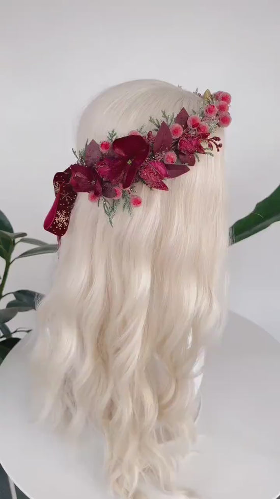 Load and play video in Gallery viewer, Christmas flower crown, Christmas hair wreath, Christmas wreath, Christmas party, Christmas outfit, Flower headband, Christmas headband
