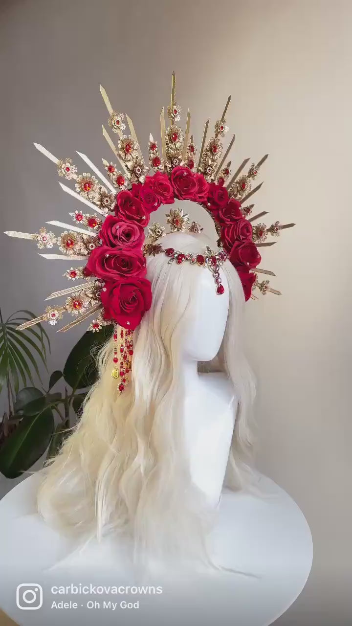 Load and play video in Gallery viewer, Gold Halo Crown, Flower halo, Red crown, Flower crown, Red Roses Headband, Goddess headpiece, Red flower headband, Fairy crown
