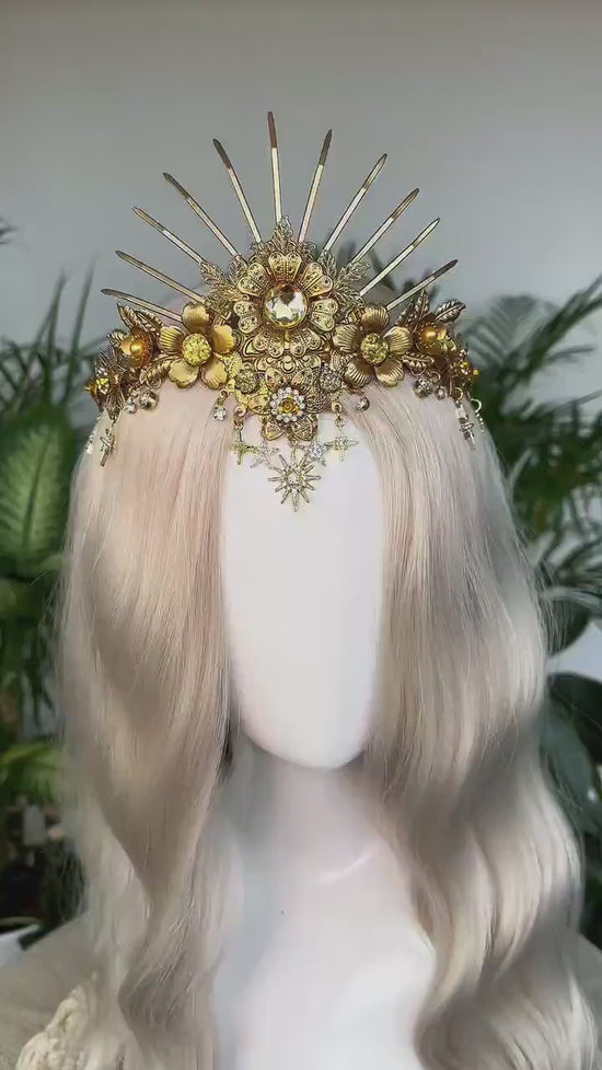 Load and play video in Gallery viewer, Gold tiara, Bridal crown, Wedding crown, Bridal headpiece, Wedding headpiece, Boho bride, Festival bride, Gold crown, Gold headpiece
