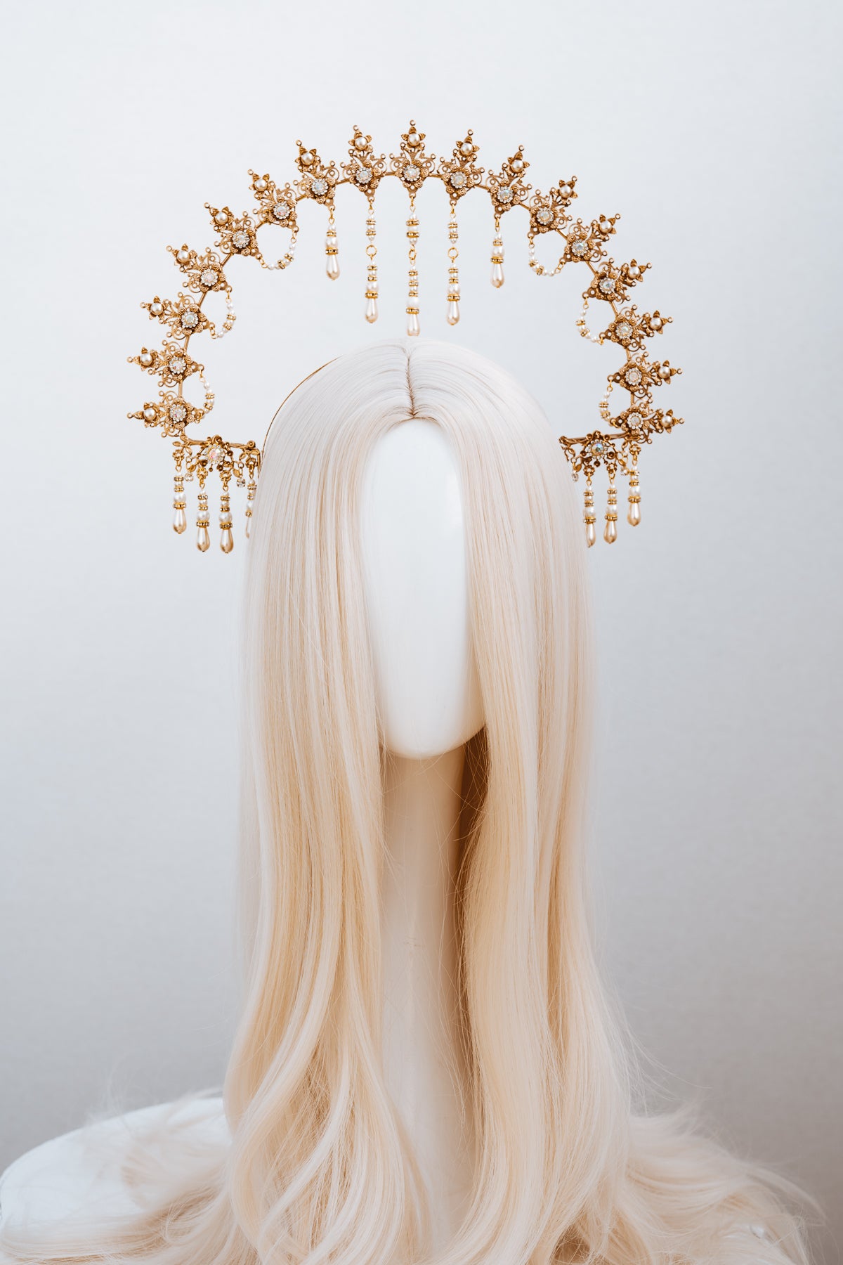 Gold Halo Crown Pearls